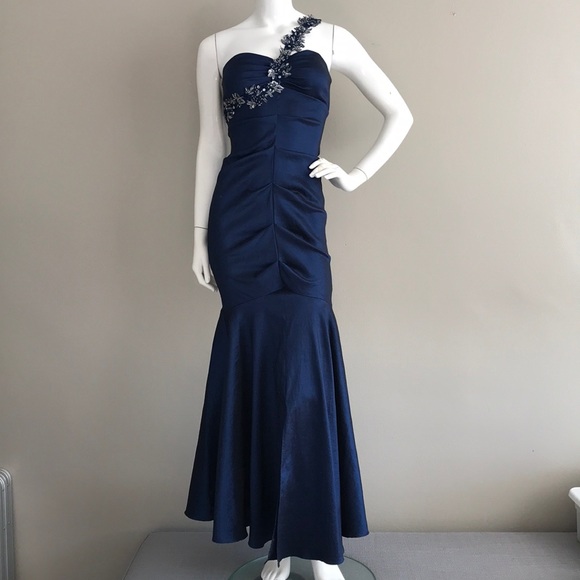 CACHÉ Night Gown - Picture 1 of 8
